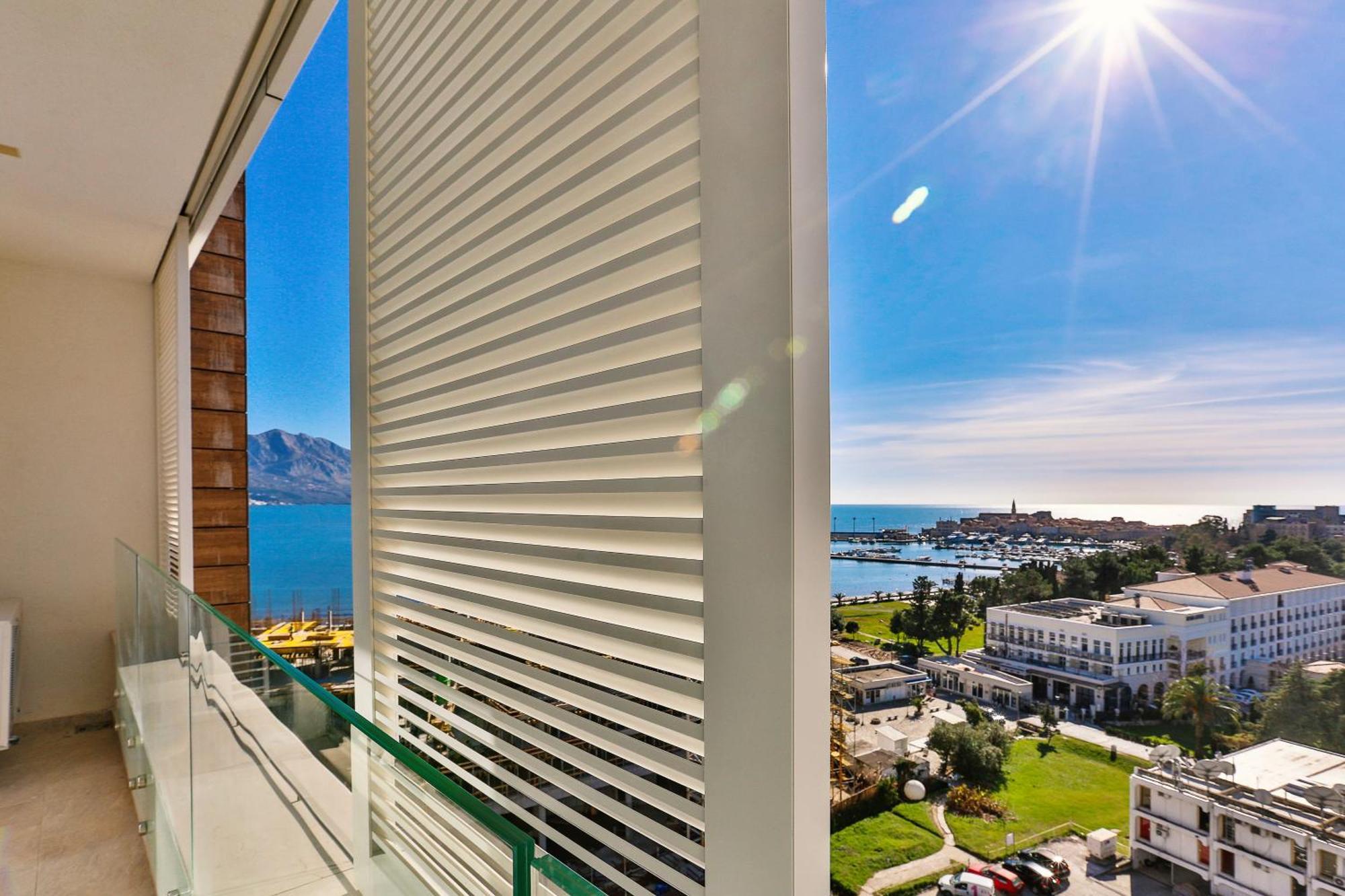Victoria Apartment