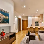 Victoria Apartments
